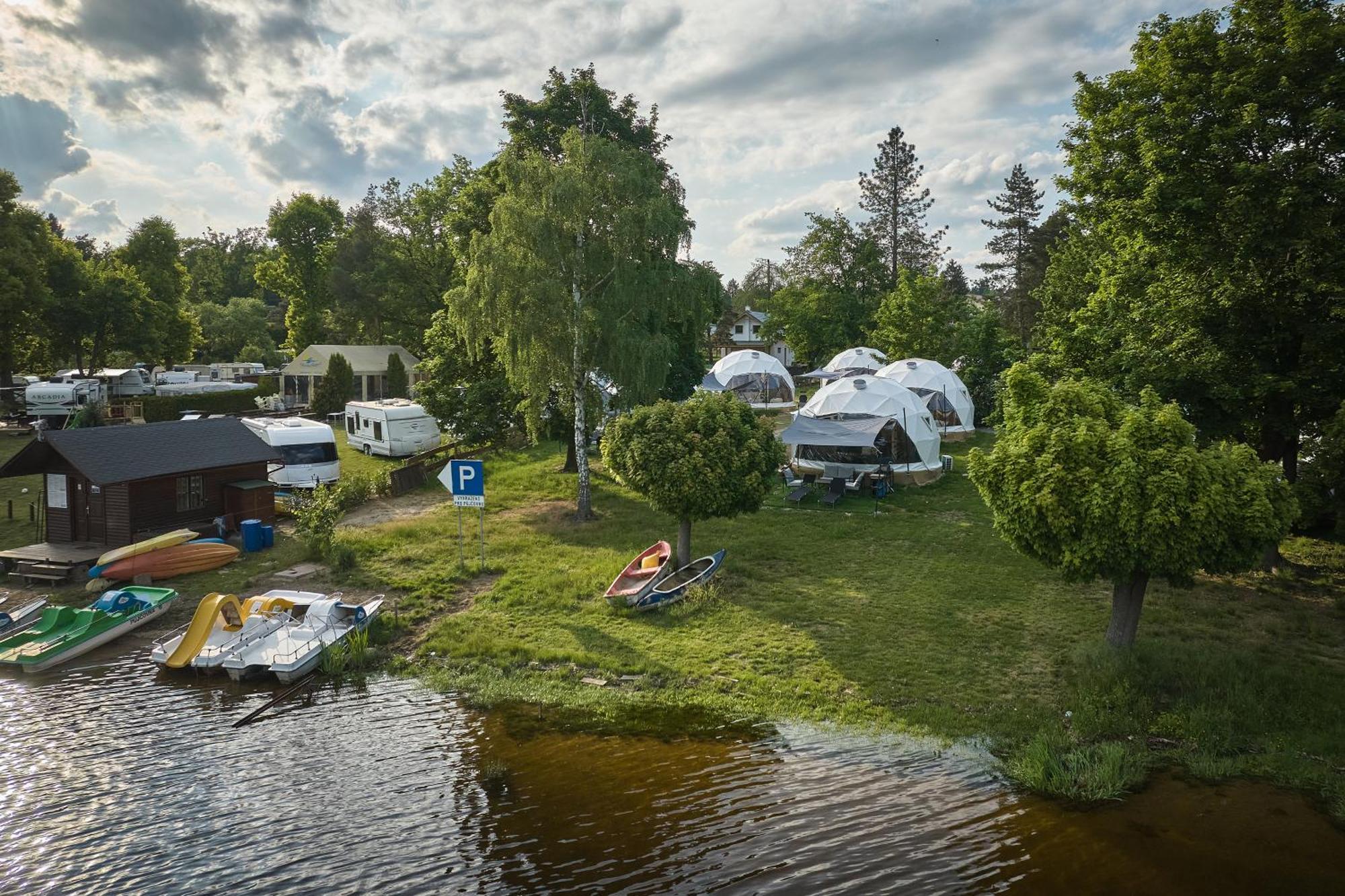 Hotel Glamping Slapy Exteriér fotografie